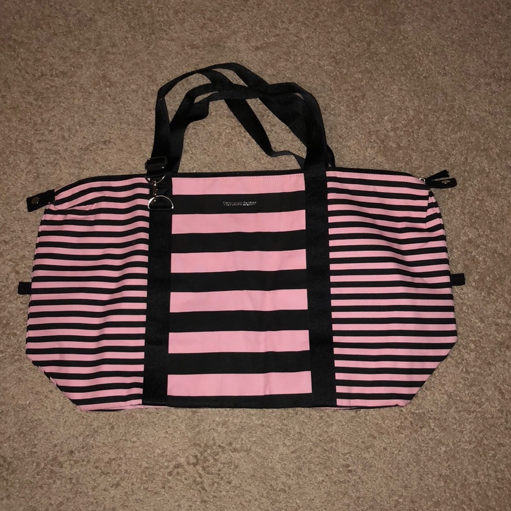 Large Victoria’s Secret weekend bag